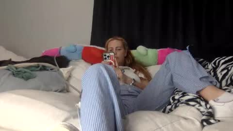 koyoteej online show from January 14, 1:35 am