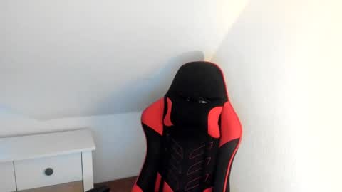 Bartek online show from December 8, 3:02 pm