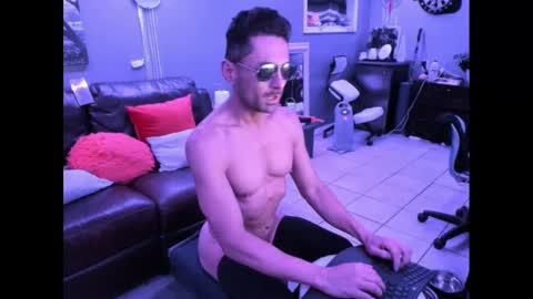 kr2k20005 online show from February 18, 12:39 pm