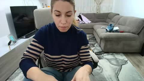 krasimira1krasi online show from December 2, 3:32 pm