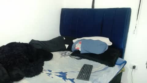 kratos_and_afrodita online show from October 23, 4:14 am