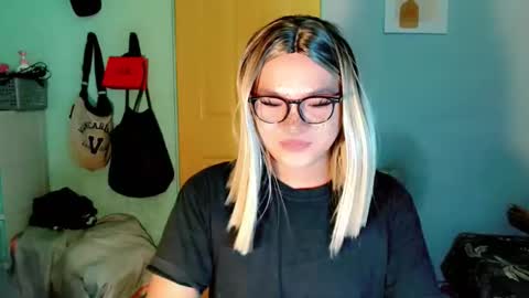 krezikeed online show from April 17, 5:43 am