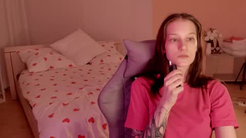 krisdoeil online show from February 11, 2:37 am