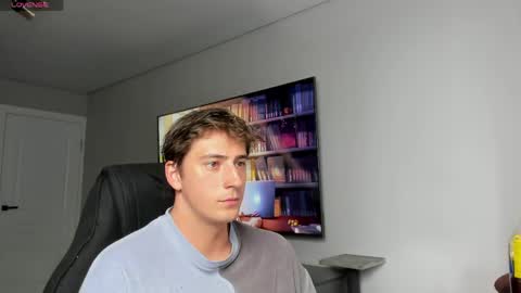 krishort online show from May 13, 8:35 am