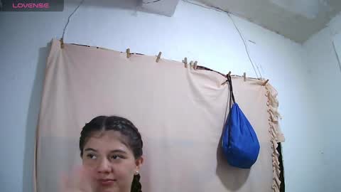 krissone online show from April 11, 9:19 pm