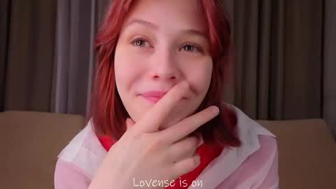 Sarah online show from February 9, 1:20 am