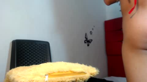 kristal online show from February 23, 7:07 pm