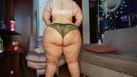 Snapshot of kristenhill1 chatting on January 4, 2:46 am Kristen online show from January 4, 2:46 am