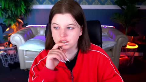 kristifoxy online show from April 22, 6:59 pm