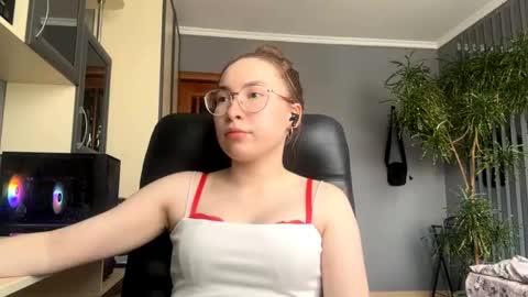 Mila online show from April 23, 11:18 am