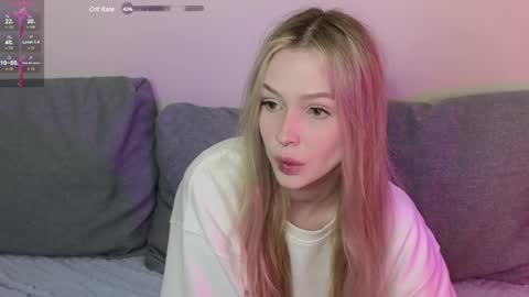 Kristy and Alice online show from January 22, 9:32 pm