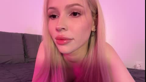 Kristy and Alice online show from October 16, 11:47 pm