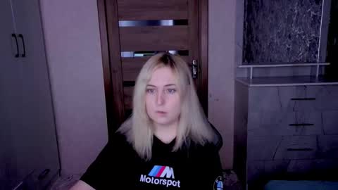 Kristy online show from April 20, 8:56 pm