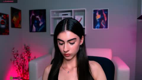 Snapshot of kristylovee chatting on September 19, 2:43 pm Kristy online show from September 19, 2:43 pm