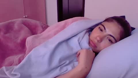 Snapshot of kuma_cam chatting on October 10, 5:52 pm KUMA -Tw SweetKuma online show from October 10, 5:52 pm