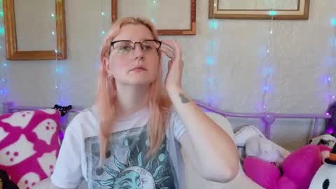 Samantha online show from April 19, 5:58 pm