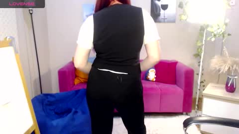 kuri_u online show from March 26, 10:31 am