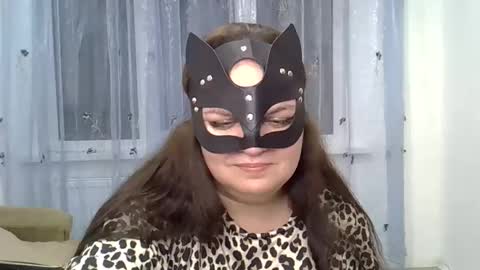 kurkuma_ online show from February 9, 5:16 pm