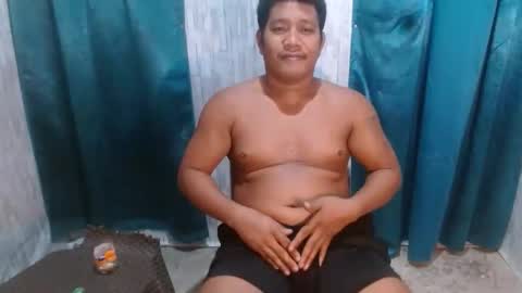 kyle_lacuste online show from May 2, 1:06 pm