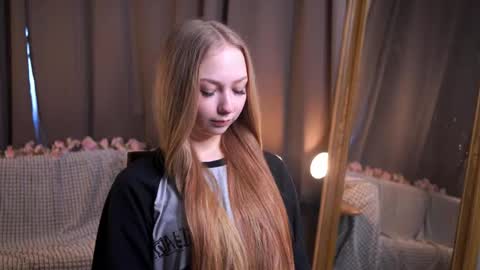 Lei online show from March 14, 7:45 am