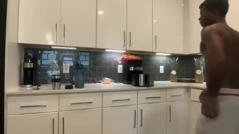 Kyle Kickstand online show from December 4, 3:00 pm