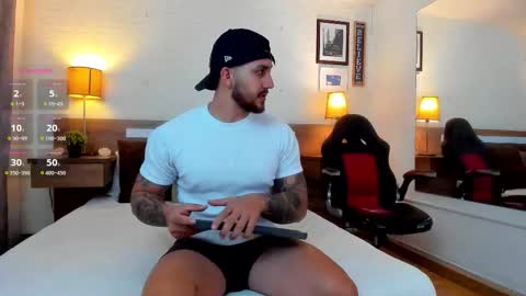 kylenorth_ online show from October 14, 11:24 am