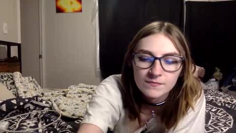 Kylianna online show from March 28, 2:13 am