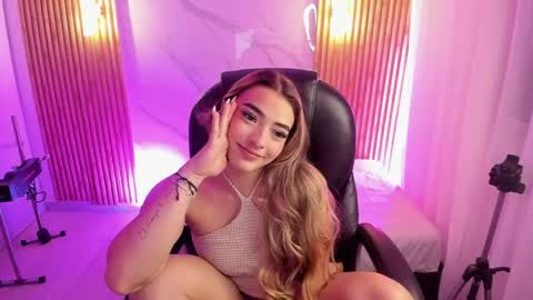  KYLIE  online show from April 21, 3:02 am