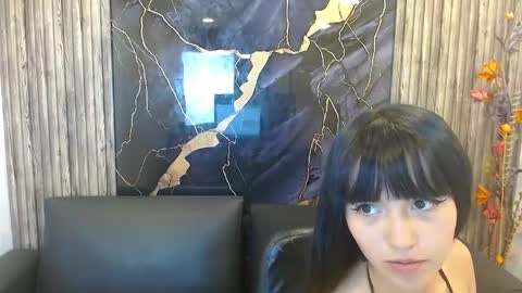 kylie_love739581 online show from June 8, 7:59 pm