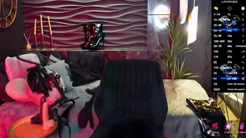 Kylie online show from October 27, 5:51 am