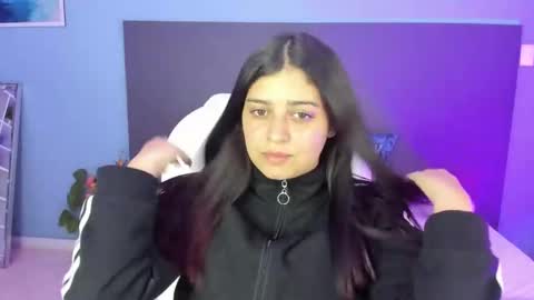 Snapshot of kylie_reyes chatting on January 28, 7:00 pm Kylie Reyes  online show from January 28, 7:00 pm