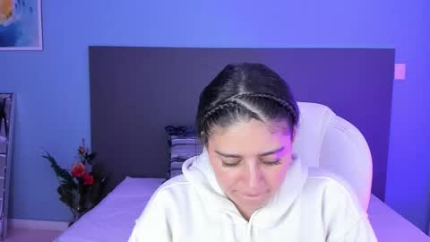 Snapshot of kylie_reyes chatting on March 7, 7:16 pm Kylie Reyes  online show from March 7, 7:16 pm