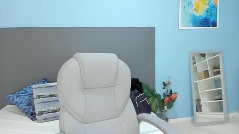 Snapshot of kylie_reyes chatting on October 8, 7:31 pm Kylie Reyes  online show from October 8, 7:31 pm