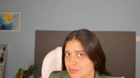 Snapshot of kylie_reyes chatting on February 14, 7:33 pm Kylie Reyes  online show from February 14, 7:33 pm