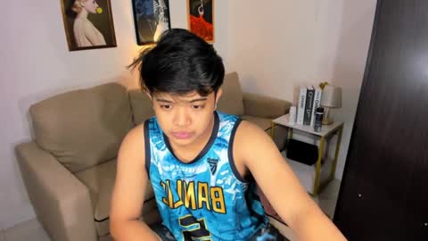 kyll_collins online show from January 9, 8:24 am