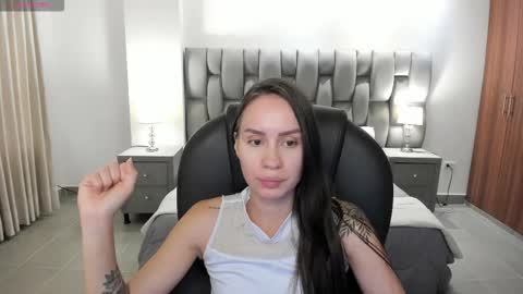 Snapshot of kymberlysweet chatting on October 23, 12:17 pm Kymberly online show from October 23, 12:17 pm