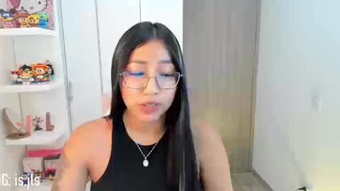 Snapshot of kyy_isa chatting on September 23, 4:17 am IG online show from September 23, 4:17 am