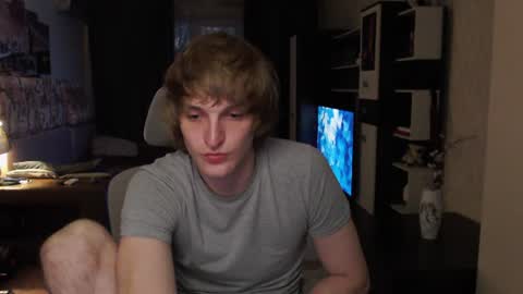 l1onkennedy online show from July 25, 5:44 pm