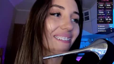 Malika online show from February 4, 9:31 pm