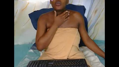 l4_love online show from October 30, 7:53 am