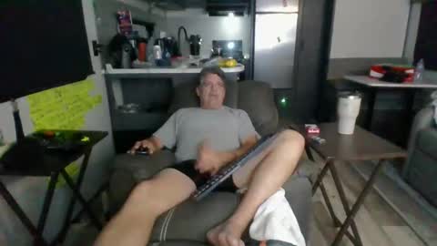 l8tniter online show from October 14, 3:53 am