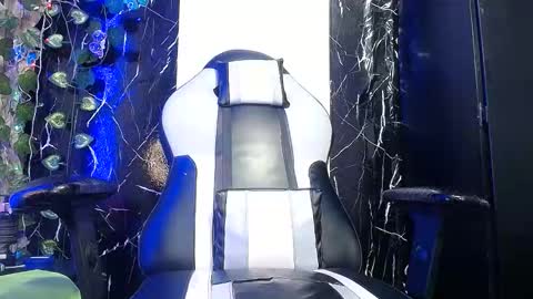 la_crespy29 online show from November 2, 9:04 pm