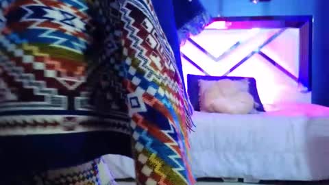 Cris  online show from December 17, 11:50 am