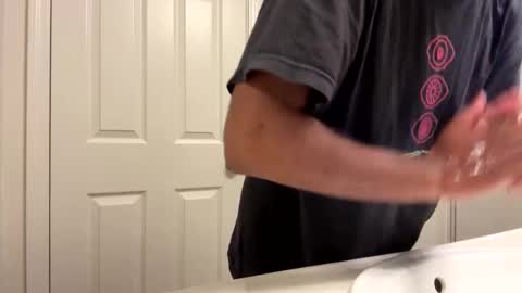 labaemaerijae online show from April 23, 1:57 pm