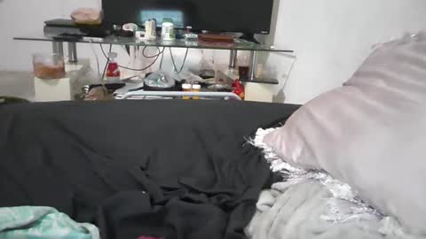 Snapshot of labestia033 chatting on September 13, 12:02 am jose online show from September 13, 12:02 am