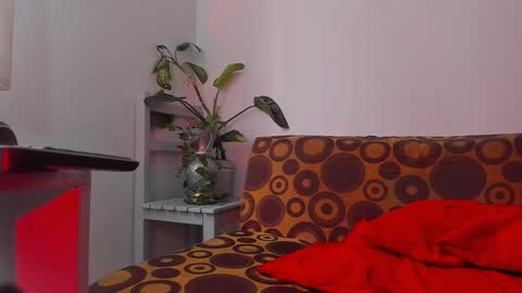 Laden And Juan online show from March 5, 9:26 pm