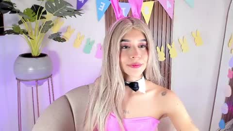   online show from April 5, 9:56 pm