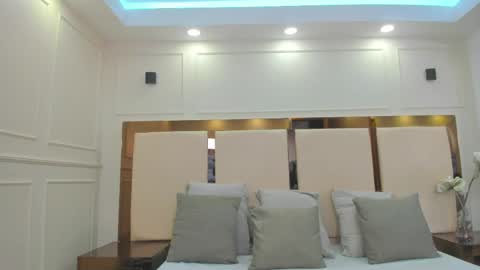 Lady  online show from April 19, 2:29 pm