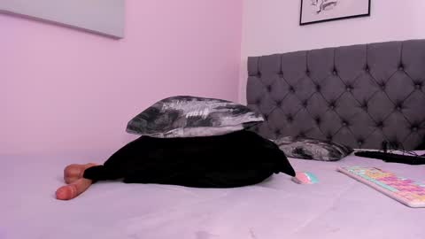 Karla - Instagram   lady karla1 online show from February 27, 7:47 pm