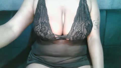 lady_dearra online show from March 1, 5:55 am